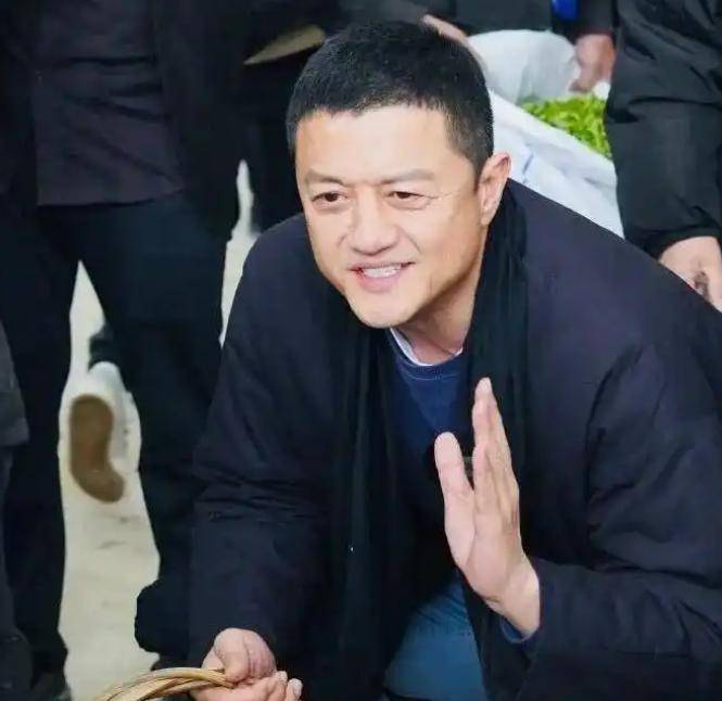 3岁夏夏哄妈妈开心新家一地玩具显拥挤开元棋牌试玩海哈金喜离婚